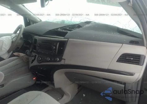 2011 Toyota Sienna Le V6 z USA, uszkodzony, nr VIN 5TDKK3DC6BS113718